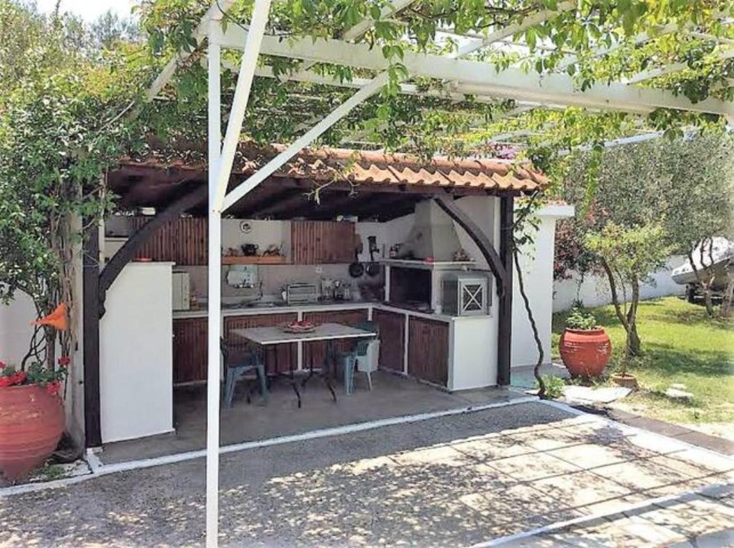 Lila Apartments فوروفورو المظهر الخارجي الصورة